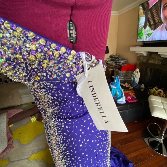 Brand new Prom Dress - Picture 6 of 7